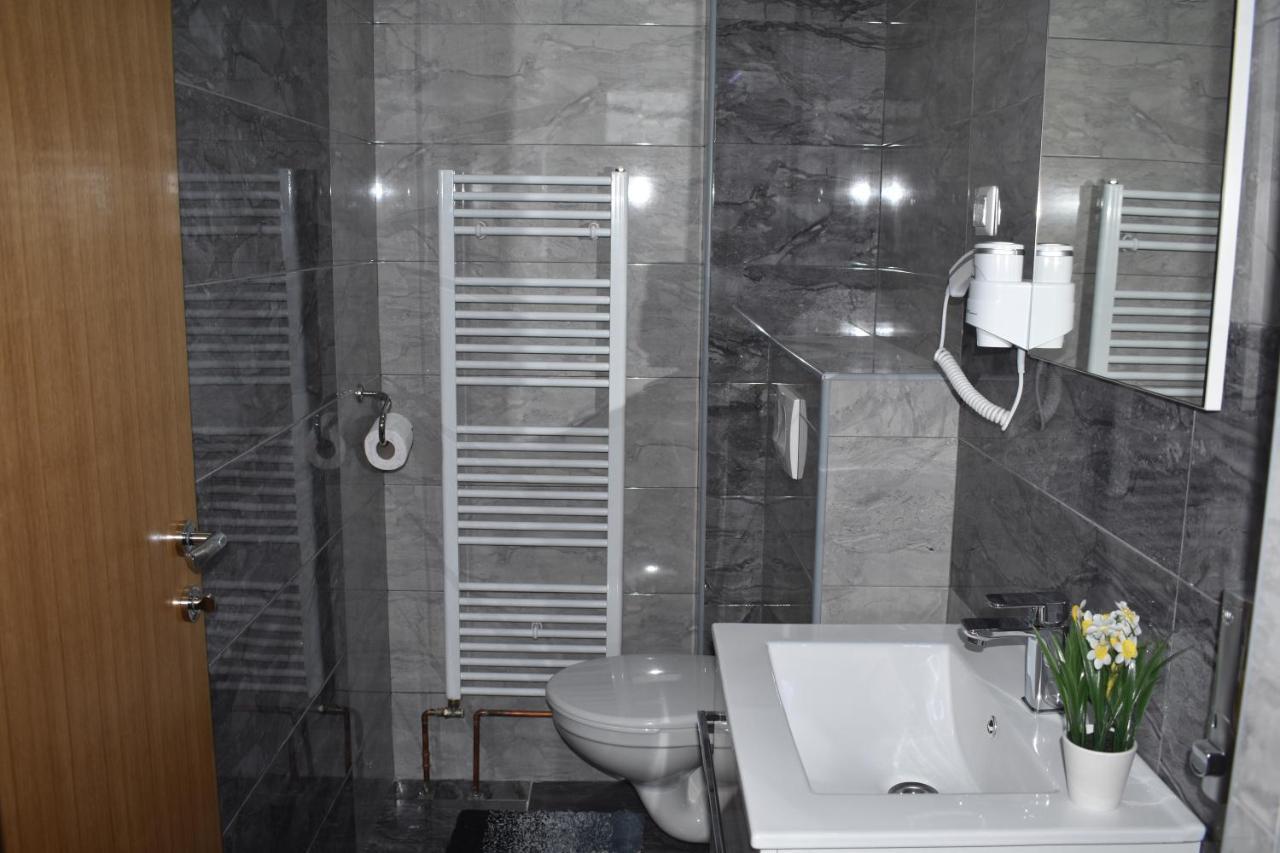 Plitvice House Rosha Bed & Breakfast เยแซร์ตเซ ภายนอก รูปภาพ