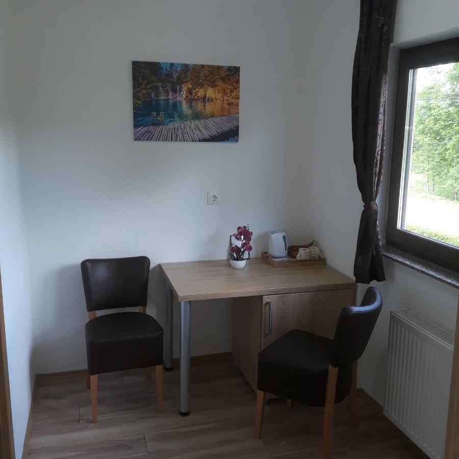 Plitvice House Rosha Bed & Breakfast เยแซร์ตเซ ภายนอก รูปภาพ